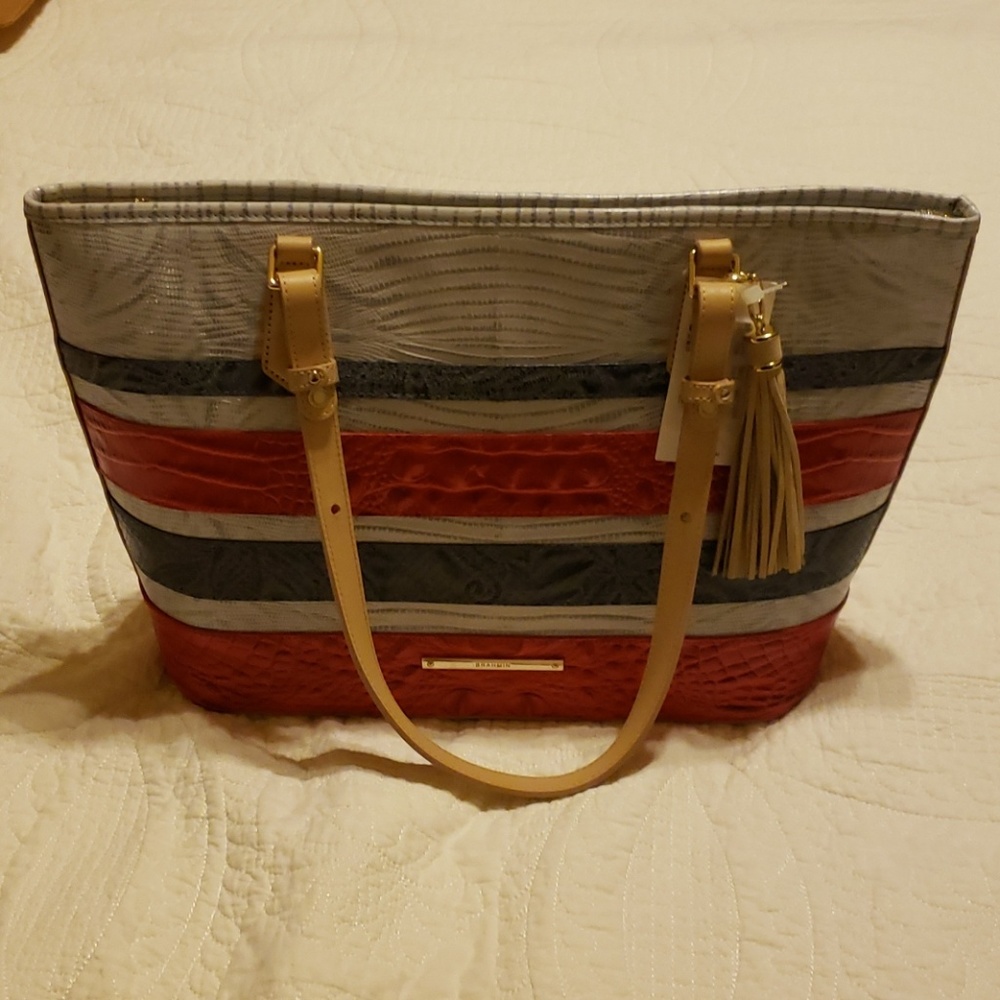 NWT- Authentic Brahmin shoulder handbag